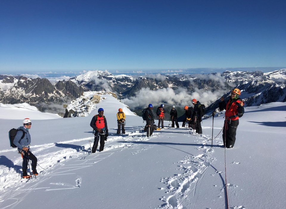 Montée au glacier du Four