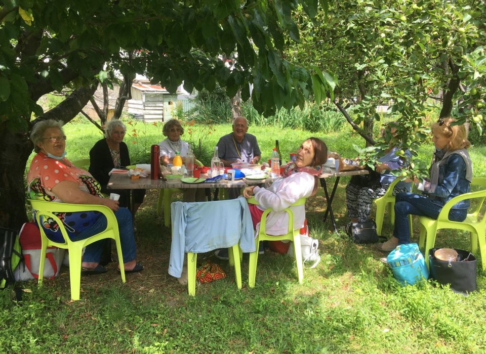 À Moutiers, l'envie de se revoir et de prévoir la rentrée Se réunir en juin et penser à la rentrée